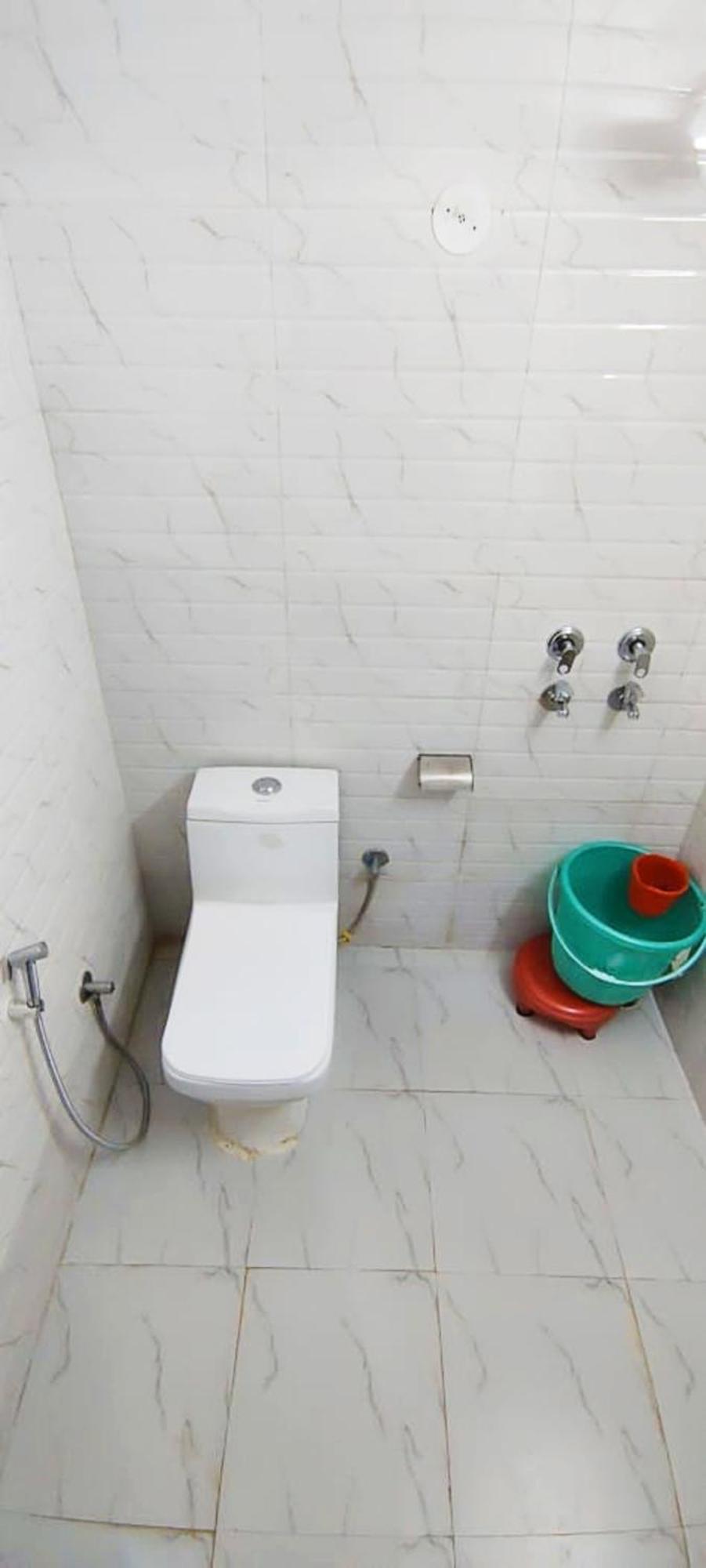 Luxury Rooms In Safdarjung Enclave Near Aiims & Safdarjung Hospital 뉴델리 외부 사진